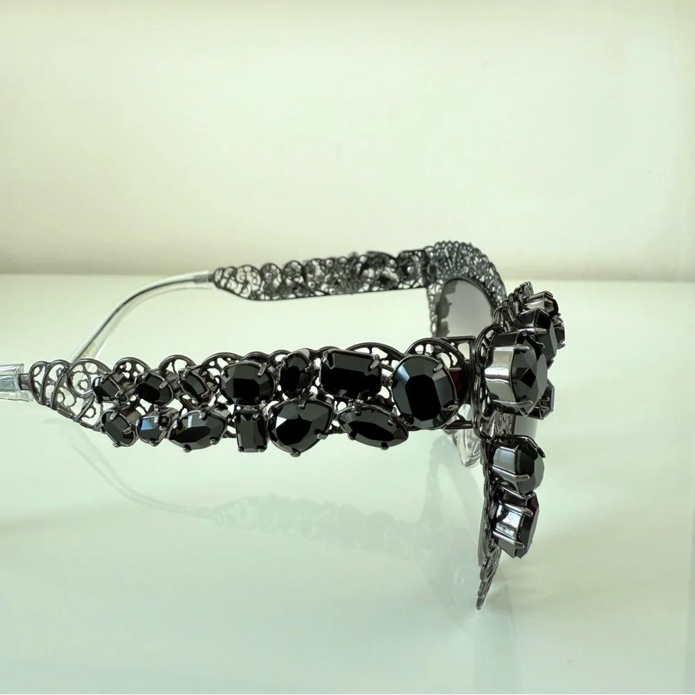 Dolce&Gabbana rhinestone runway women sunglasses Authentic Retail 1250$
